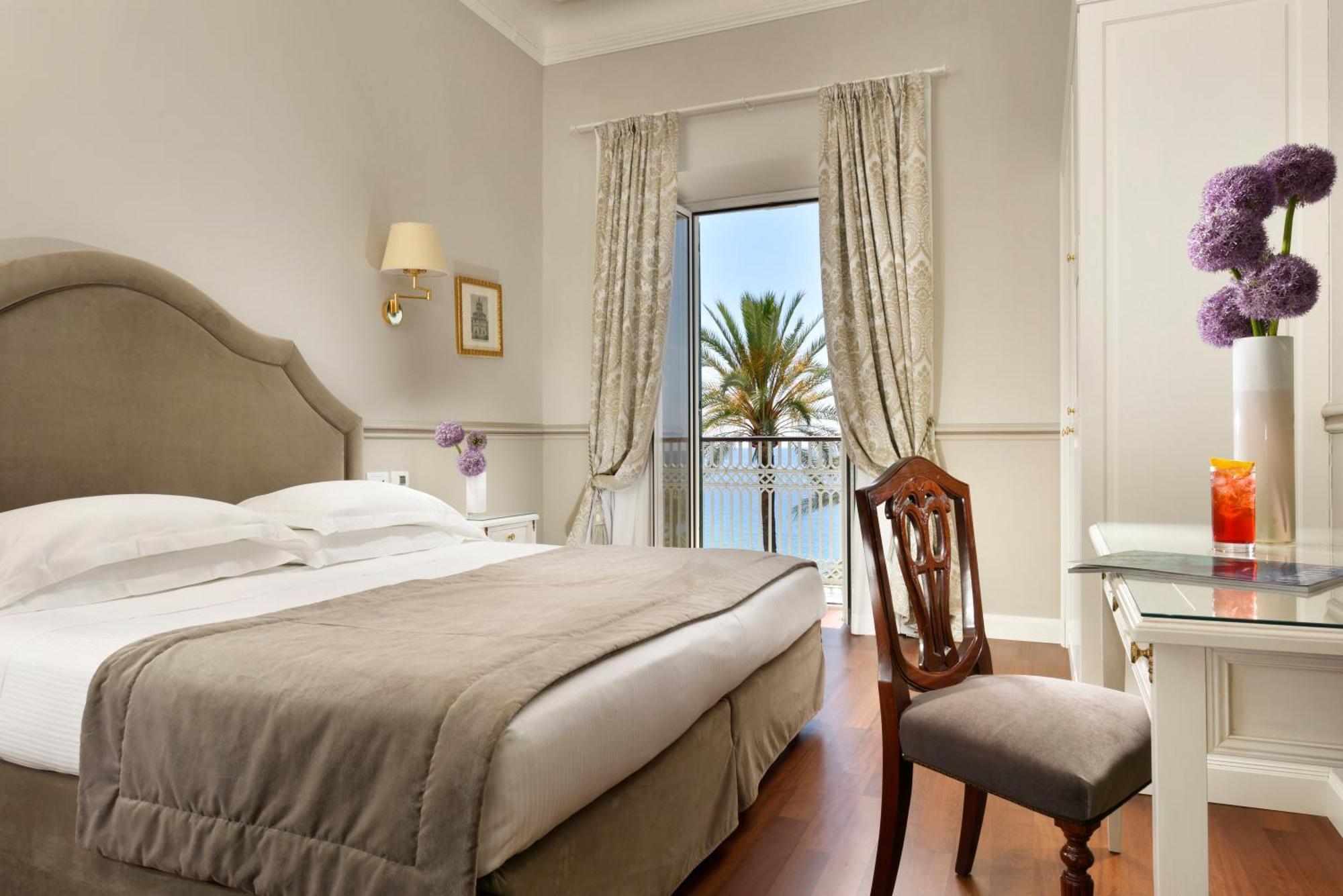 Royal Hotel Sanremo Bagian luar foto