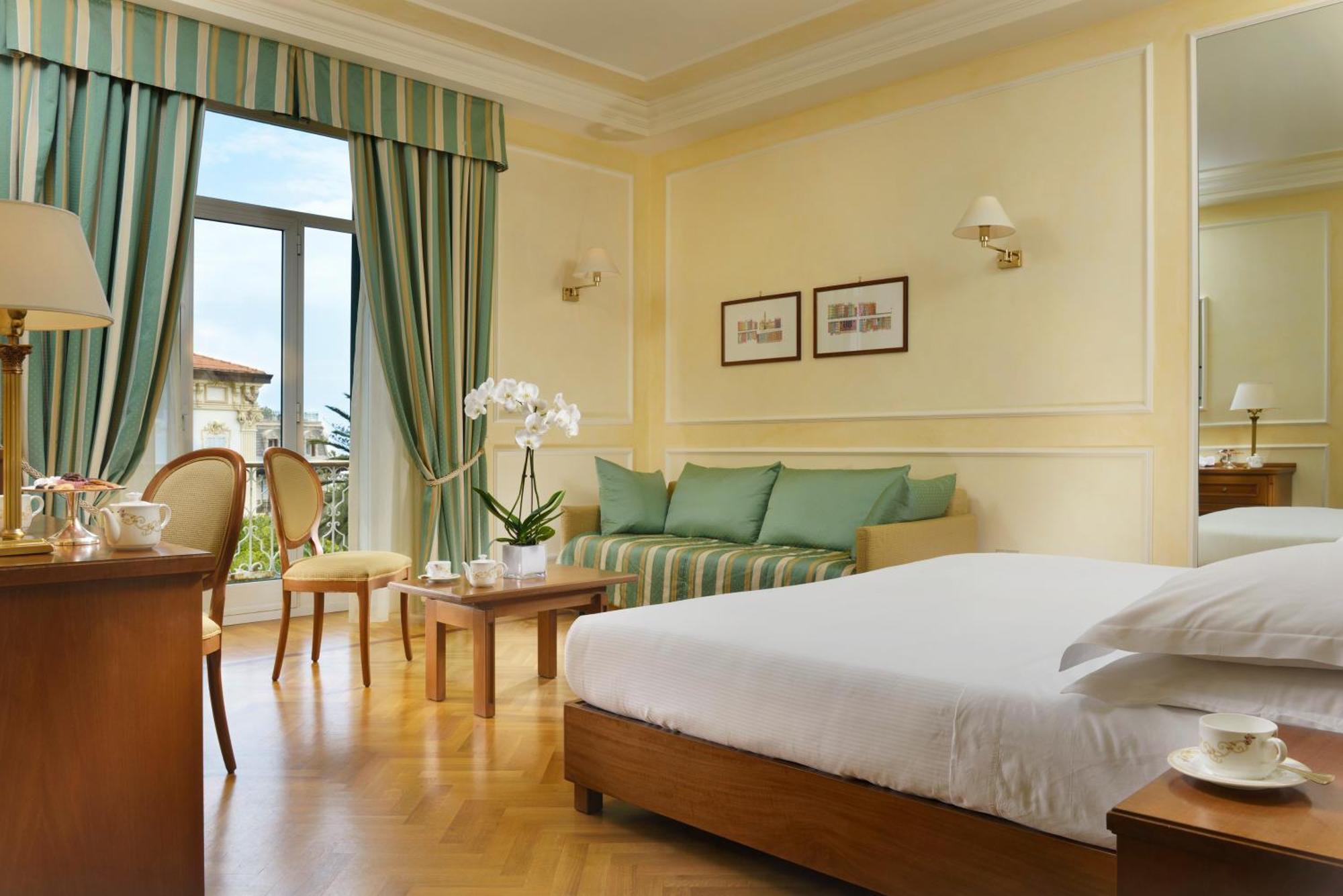 Royal Hotel Sanremo Bagian luar foto A room at the Westin Palace, Rome