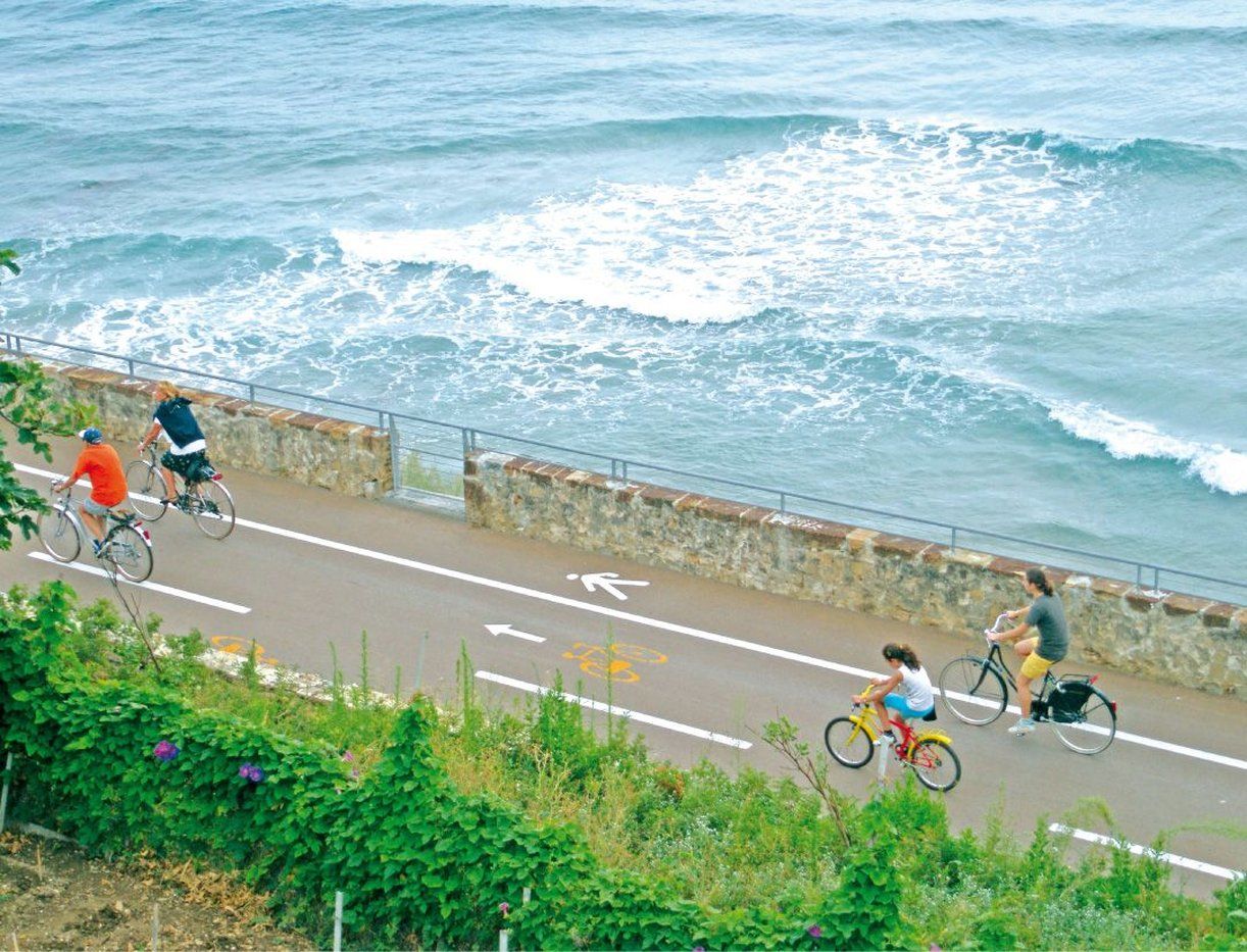 Royal Hotel Sanremo Fasilitas foto The coastal path at Portzic
