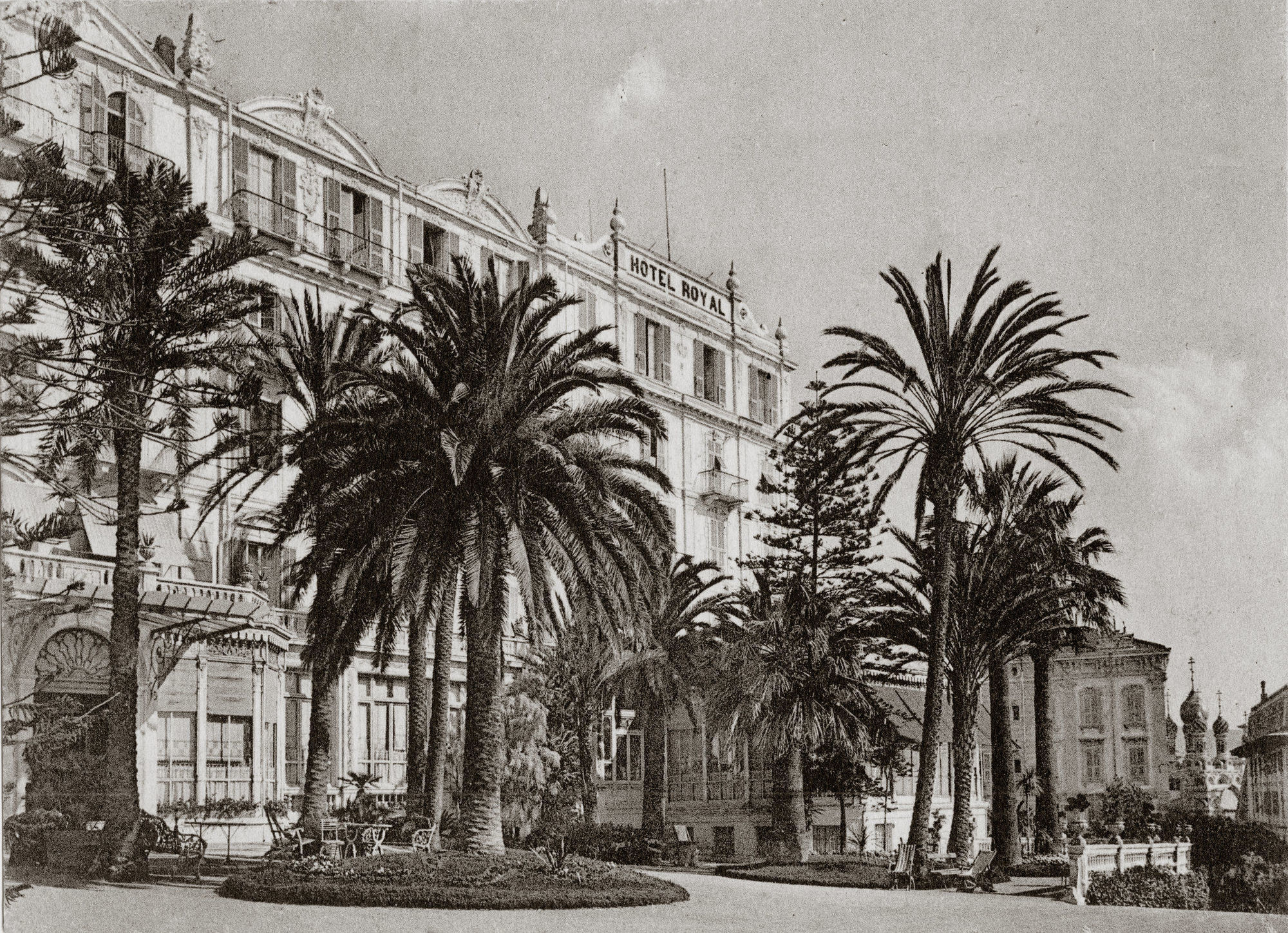 Royal Hotel Sanremo Fasilitas foto The hotel in 1930