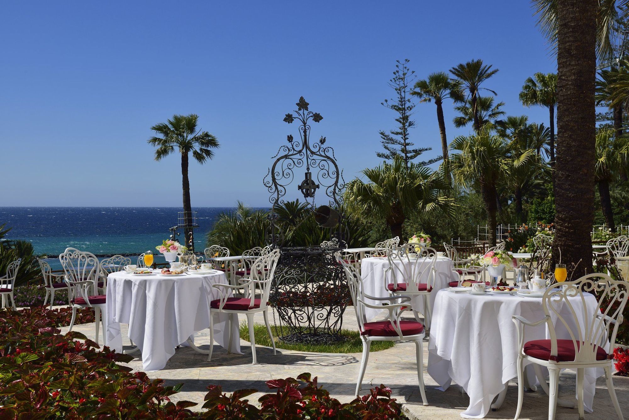 Royal Hotel Sanremo Restoran foto The hotel's restaurant