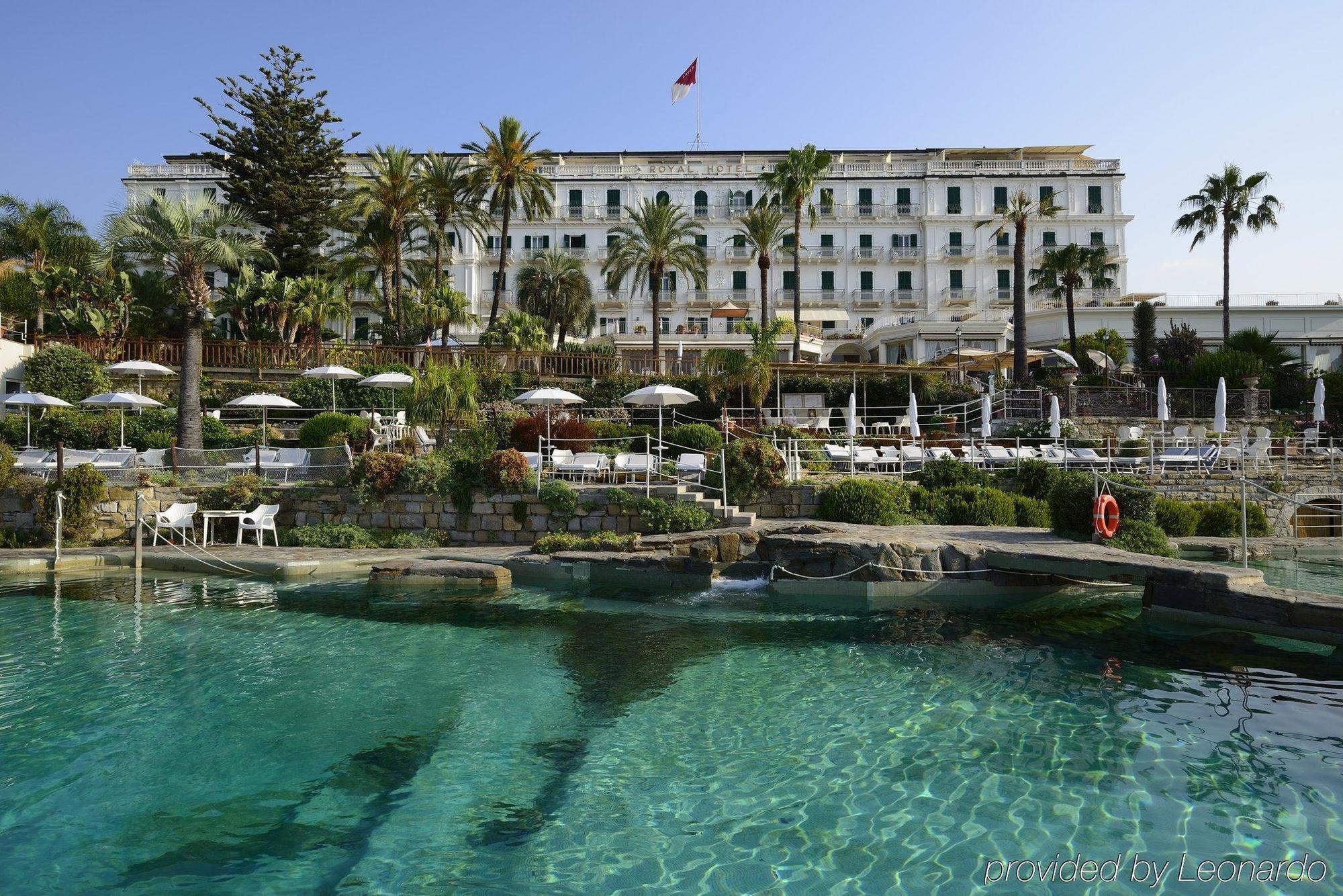 Royal Hotel Sanremo Bagian luar foto The Hotel
