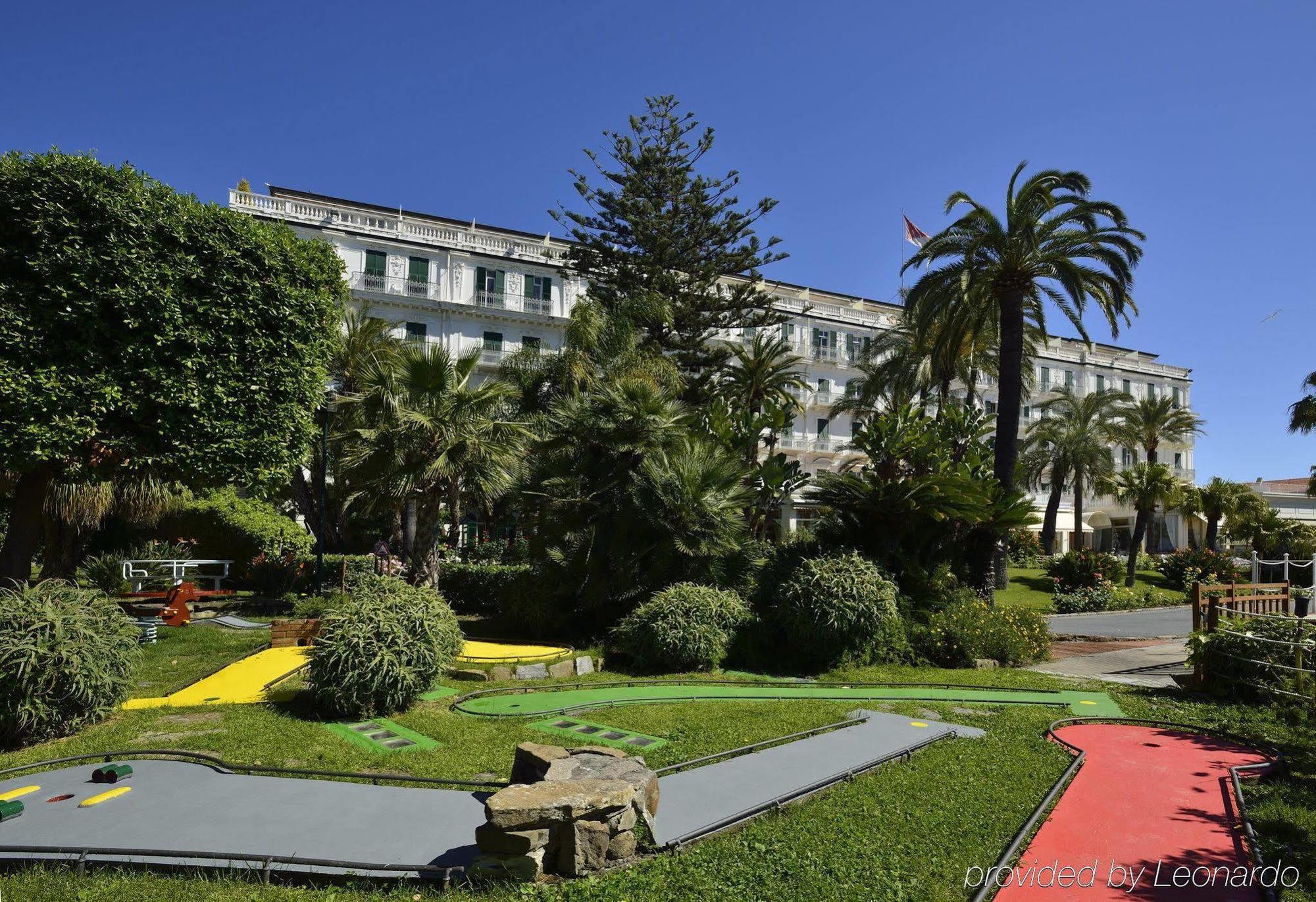 Royal Hotel Sanremo Bagian luar foto